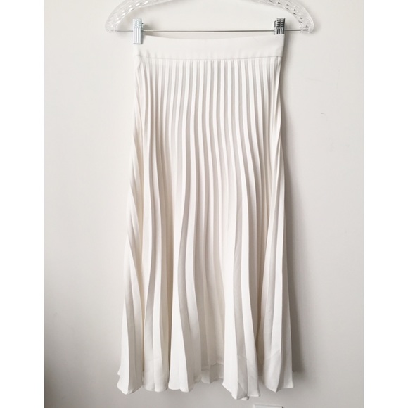pleated maxi skirt zara